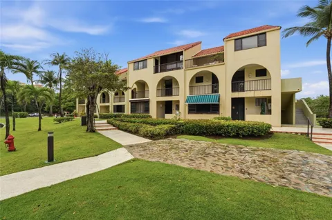 83 BEACH VILLAGE DR #83