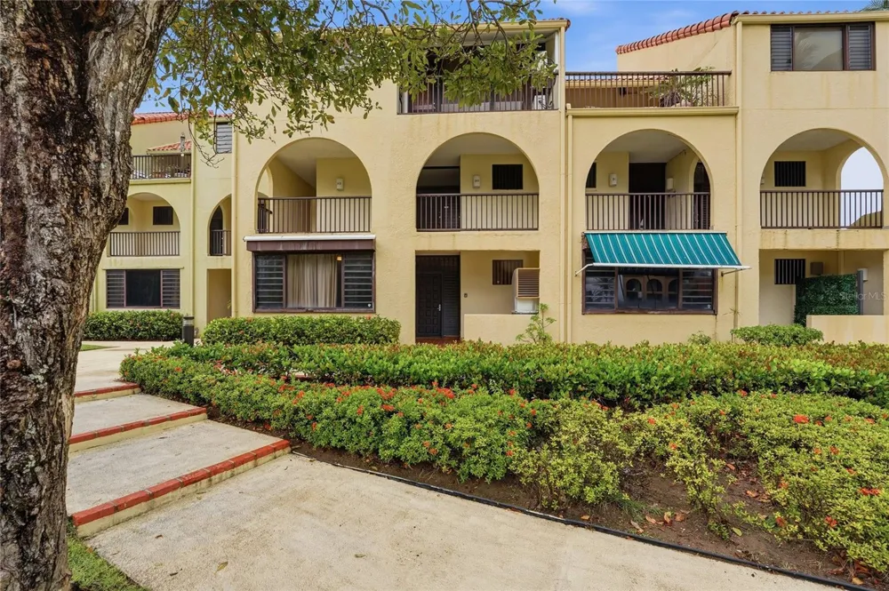 83 BEACH VILLAGE DR #83 Humacao, PR 00791
