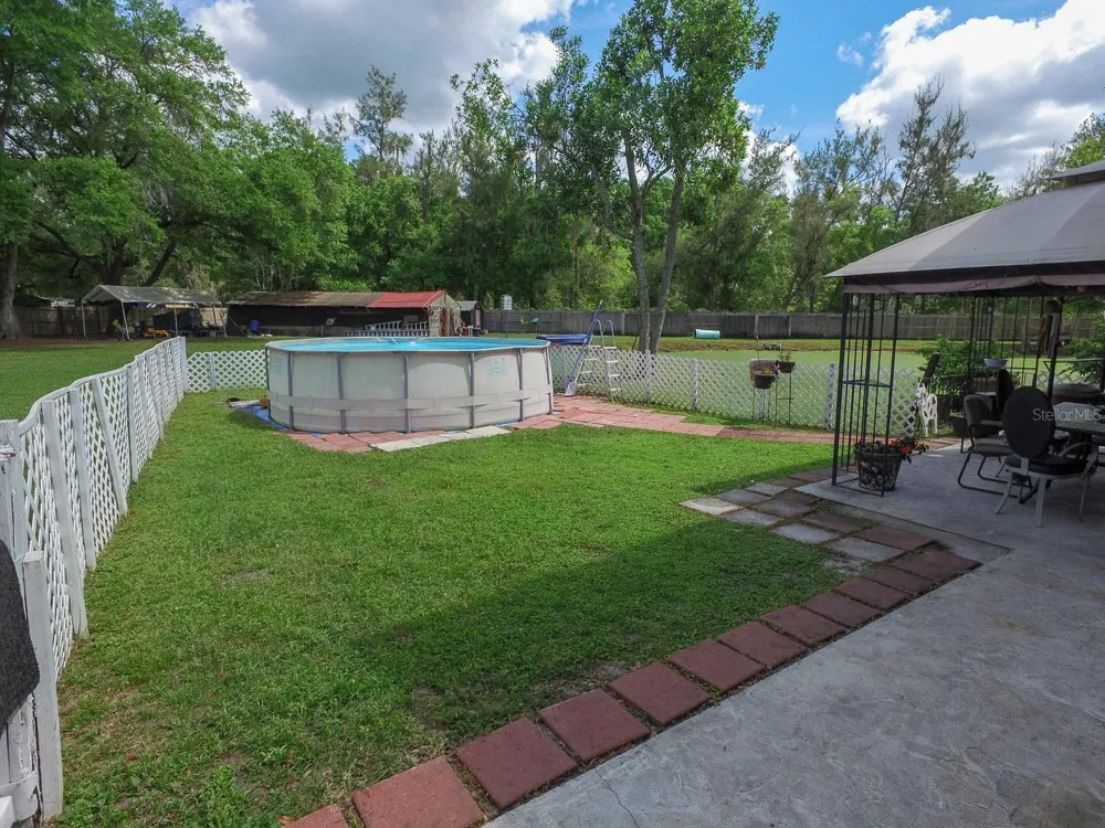 4902 FIVE ACRE ROAD Plant City, FL 33565