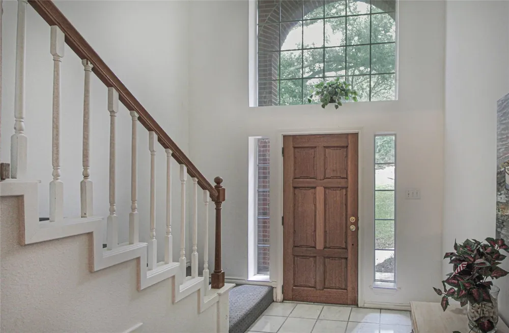 200 Lakefront Drive Onalaska, TX 77360