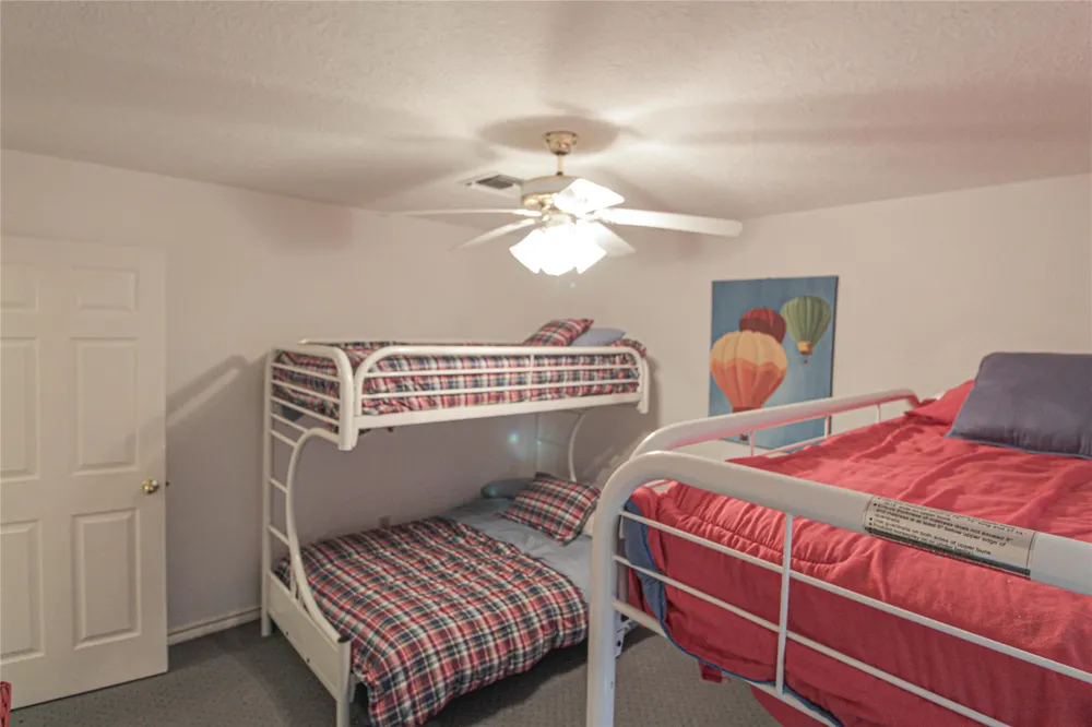 200 Lakefront Drive Onalaska, TX 77360