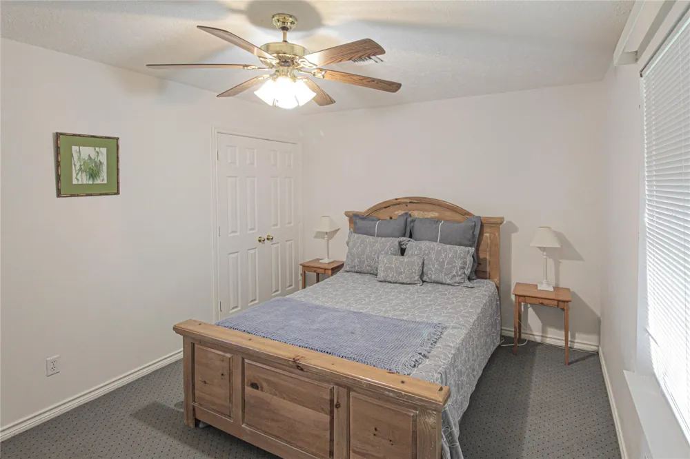 200 Lakefront Drive Onalaska, TX 77360