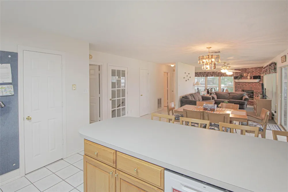200 Lakefront Drive Onalaska, TX 77360
