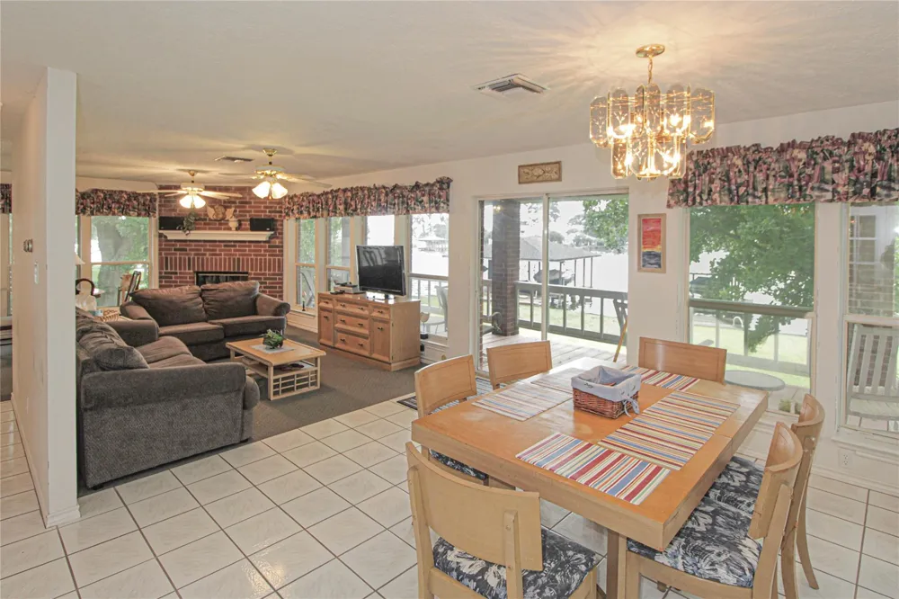 200 Lakefront Drive Onalaska, TX 77360