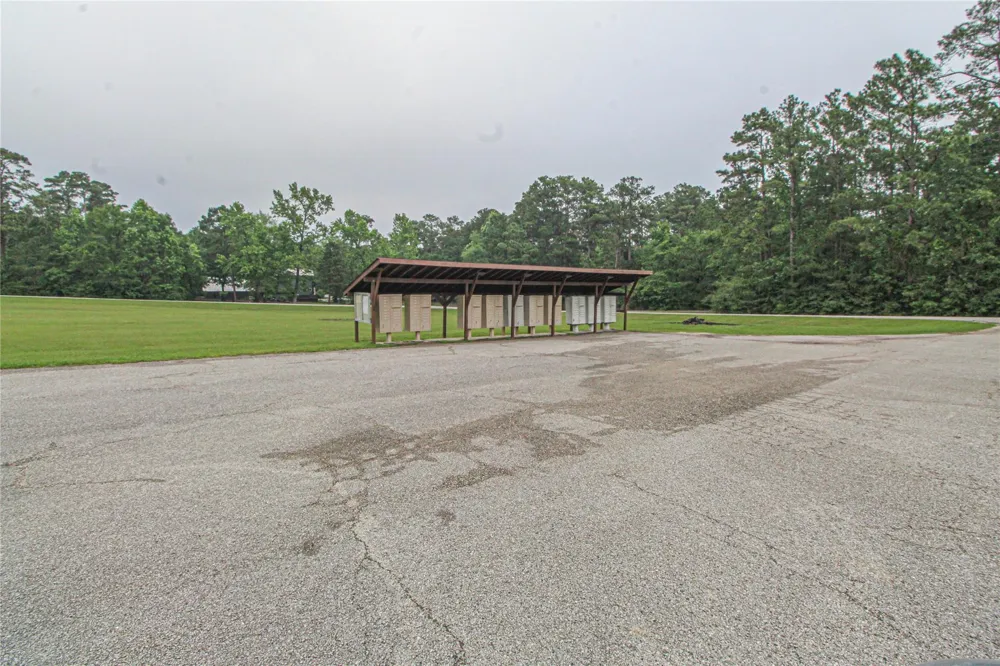 200 Lakefront Drive Onalaska, TX 77360
