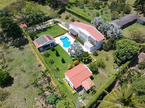 Finca #175