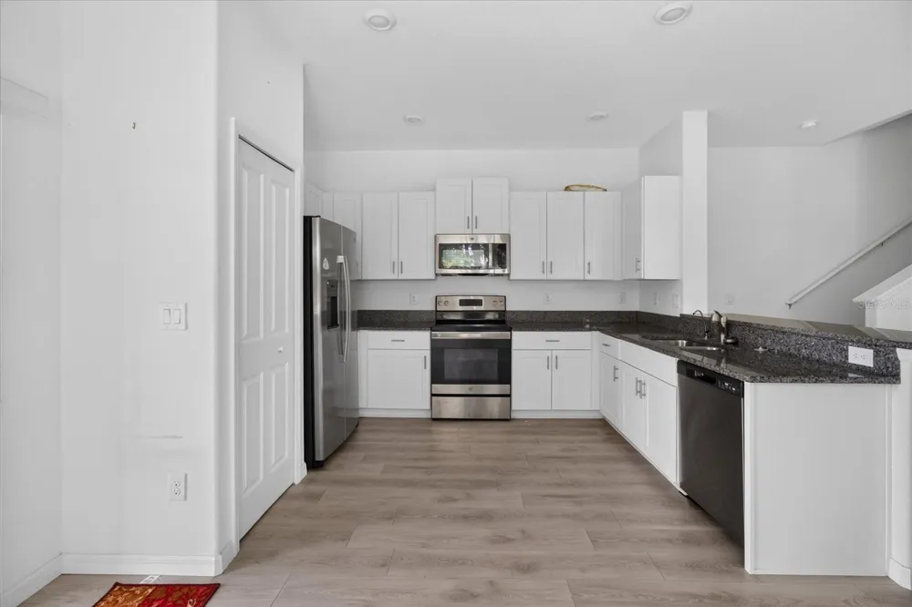 5226 FORUM BOULEVARD Holiday, FL 34690