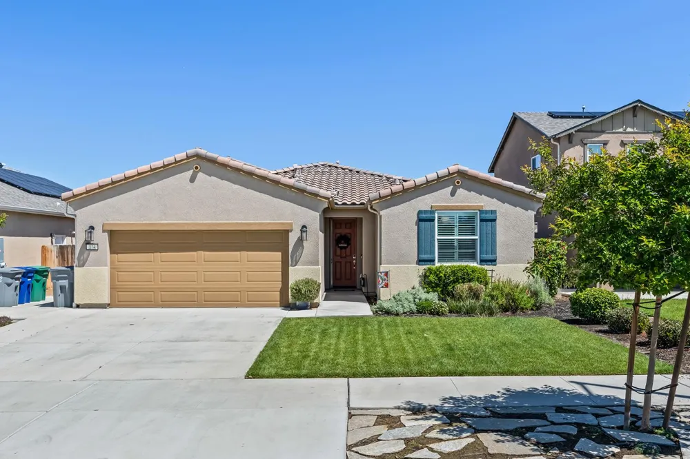 174 S Karen Avenue Kerman, CA 93630