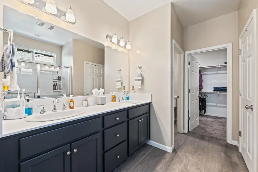 174 S Karen Avenue Kerman, CA 93630