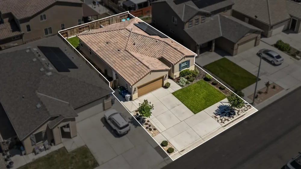 174 S Karen Avenue Kerman, CA 93630