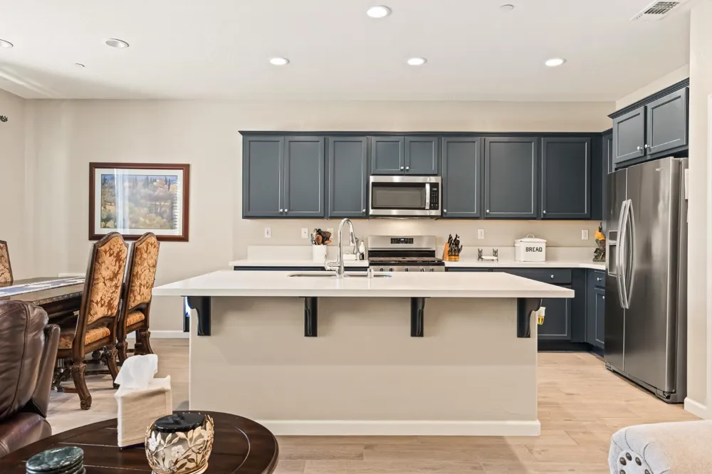 174 S Karen Avenue Kerman, CA 93630