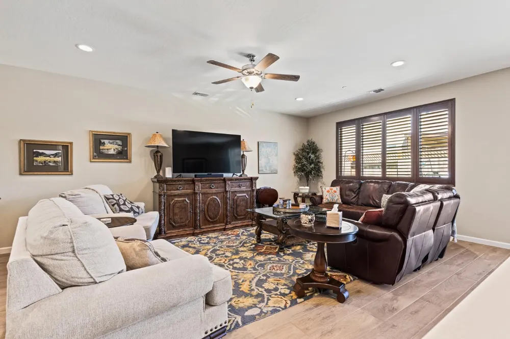 174 S Karen Avenue Kerman, CA 93630