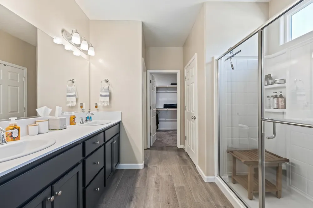 174 S Karen Avenue Kerman, CA 93630