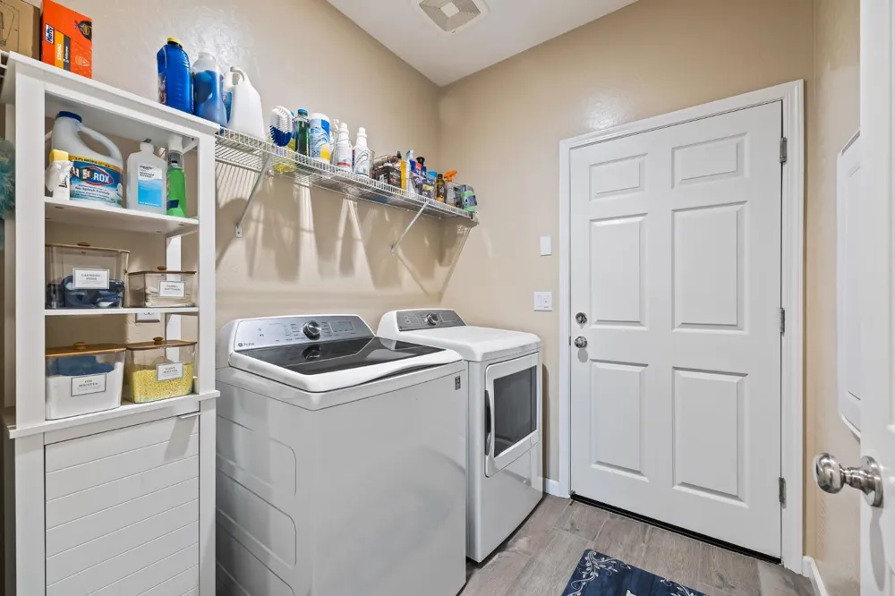 174 S Karen Avenue Kerman, CA 93630