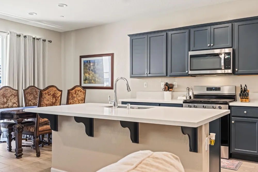 174 S Karen Avenue Kerman, CA 93630