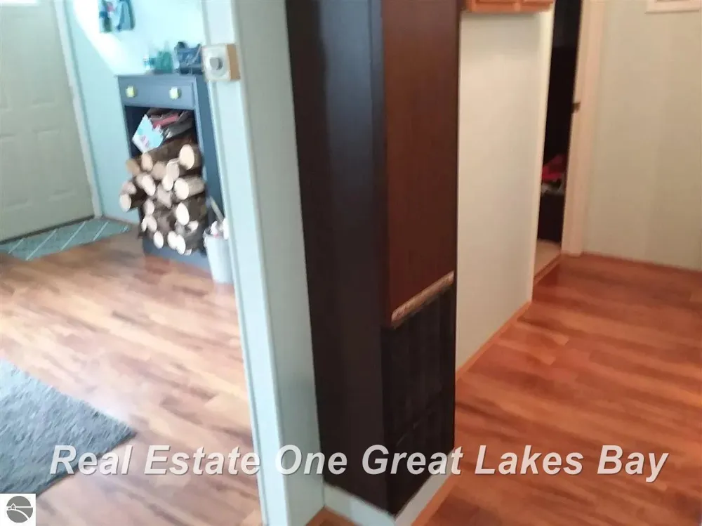 948 Richland Avenue Hill Township, MI 48635