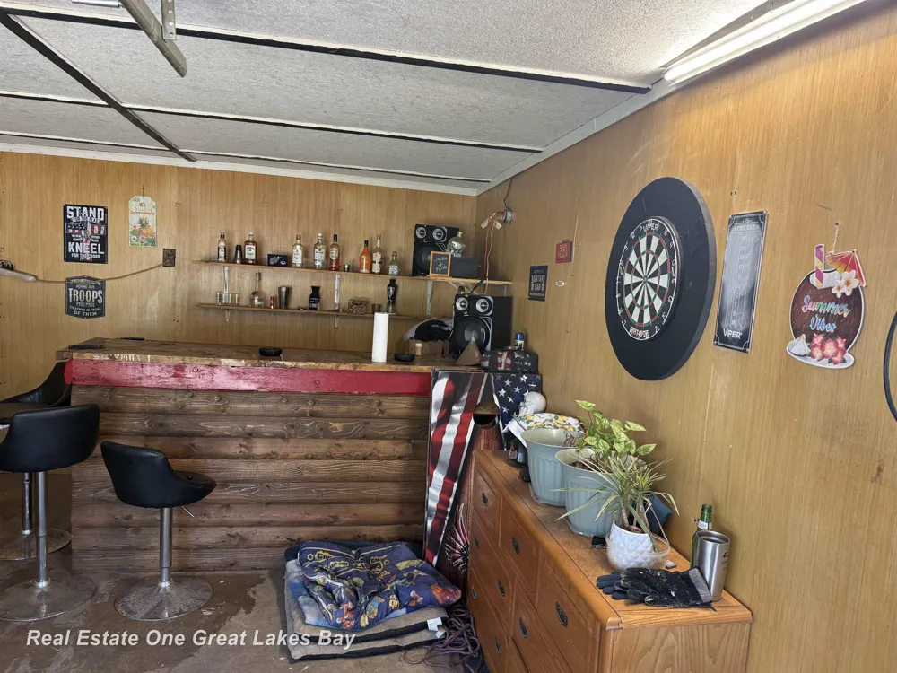 948 Richland Avenue Hill Township, MI 48635