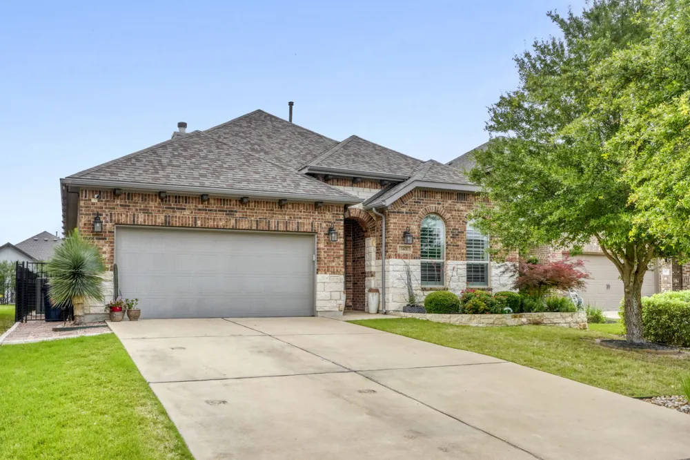 1401 Calago Cove Leander, TX 78641
