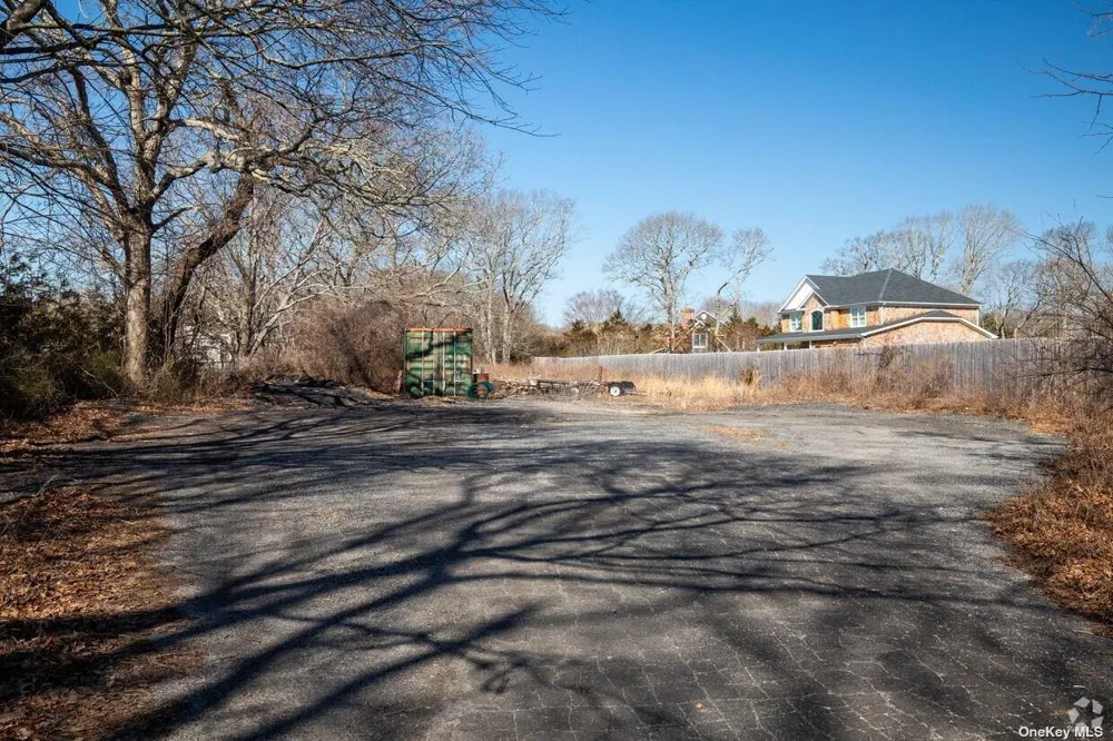 500 Montauk Highway East Quogue, NY 11942