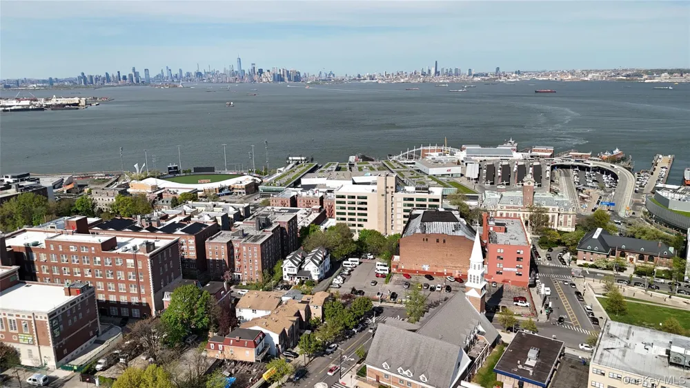 137 Daniel Low Ter Staten Island, NY 10301