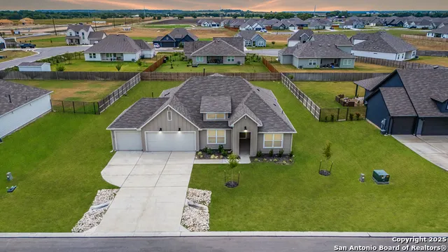 125 Nicks Cv Lockhart, TX 78644