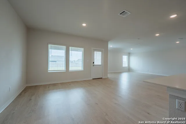 125 Nicks Cv Lockhart, TX 78644