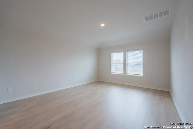 125 Nicks Cv Lockhart, TX 78644