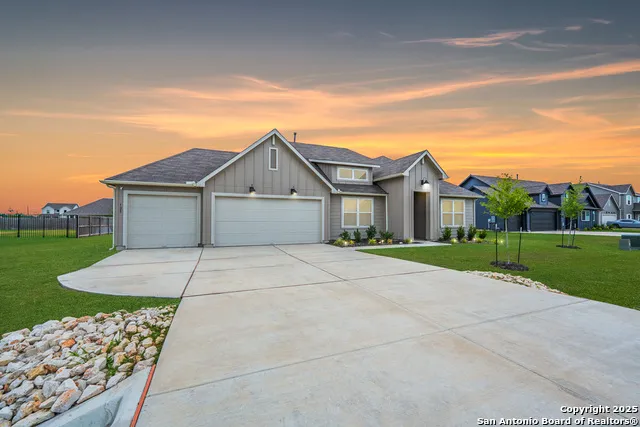 125 Nicks Cv Lockhart, TX 78644