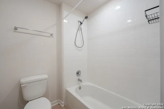 125 Nicks Cv Lockhart, TX 78644