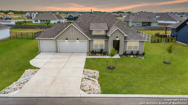 125 Nicks Cv Lockhart, TX 78644