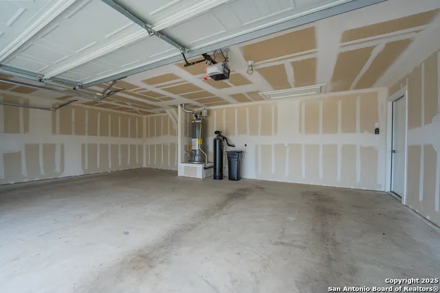 125 Nicks Cv Lockhart, TX 78644