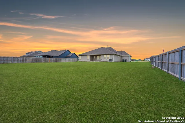 125 Nicks Cv Lockhart, TX 78644