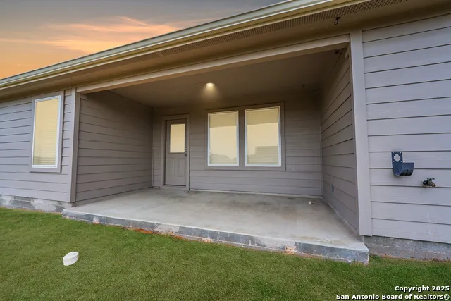 125 Nicks Cv Lockhart, TX 78644