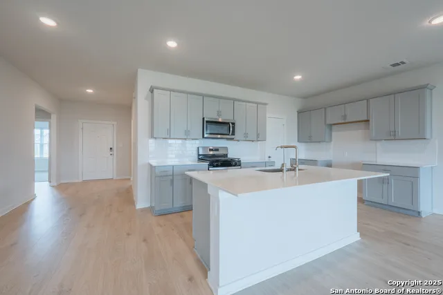 125 Nicks Cv Lockhart, TX 78644
