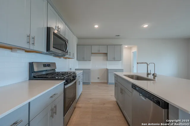125 Nicks Cv Lockhart, TX 78644