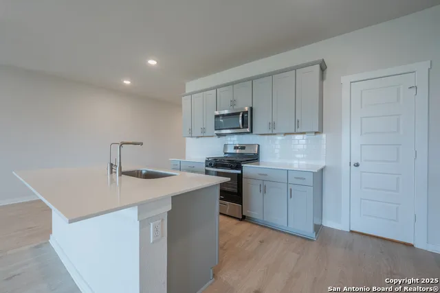 125 Nicks Cv Lockhart, TX 78644