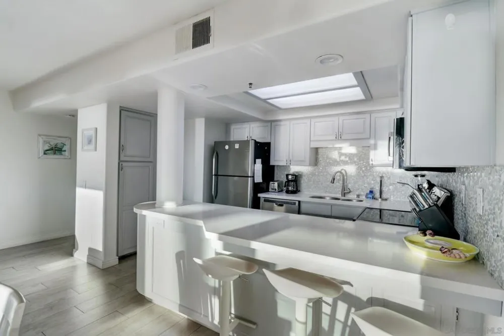 714 Seacoast Dr #104 Imperial Beach, CA 91932