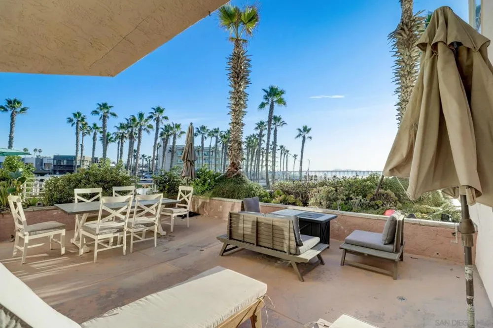 714 Seacoast Dr #104 Imperial Beach, CA 91932