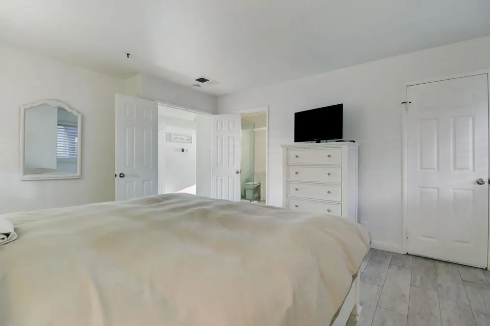 714 Seacoast Dr #104 Imperial Beach, CA 91932