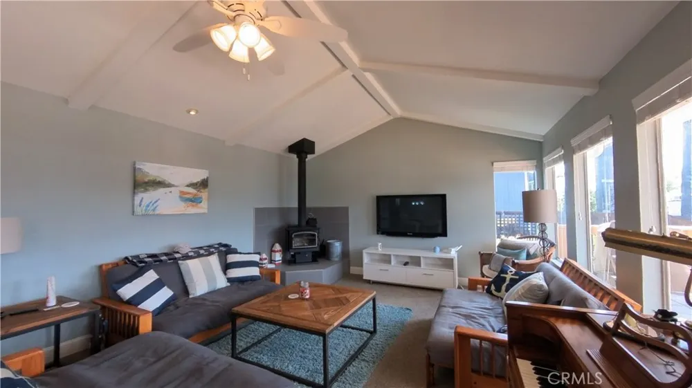 7805 Richard Lucerne, CA 95458