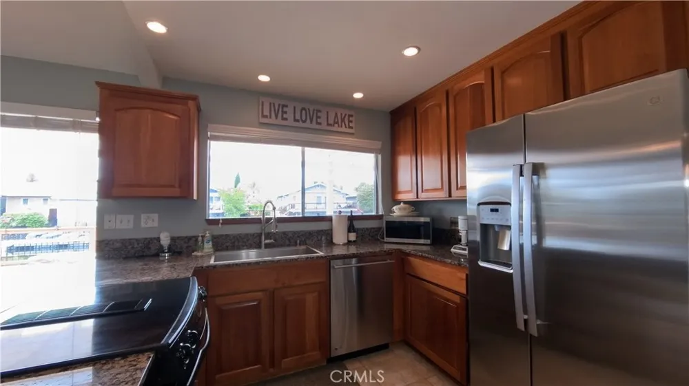 7805 Richard Lucerne, CA 95458