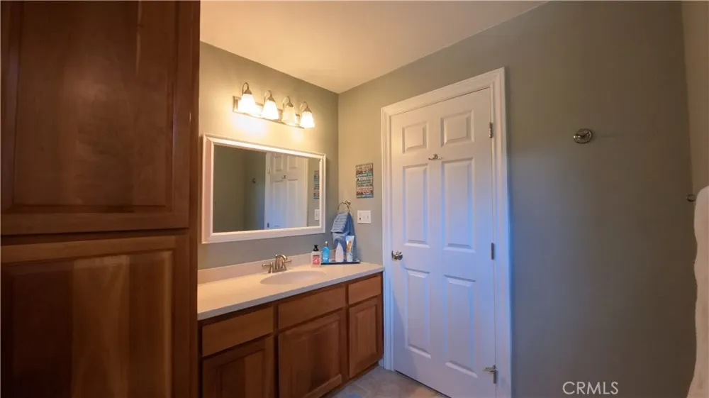 7805 Richard Lucerne, CA 95458