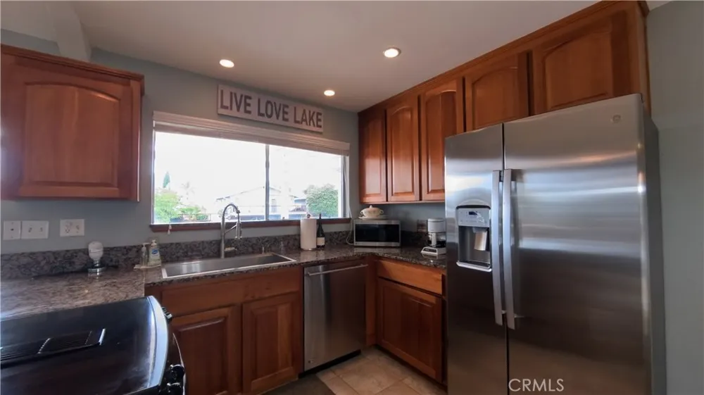7805 Richard Lucerne, CA 95458