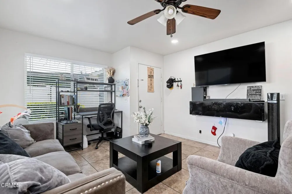 2334 Alexander Street Oxnard, CA 93033