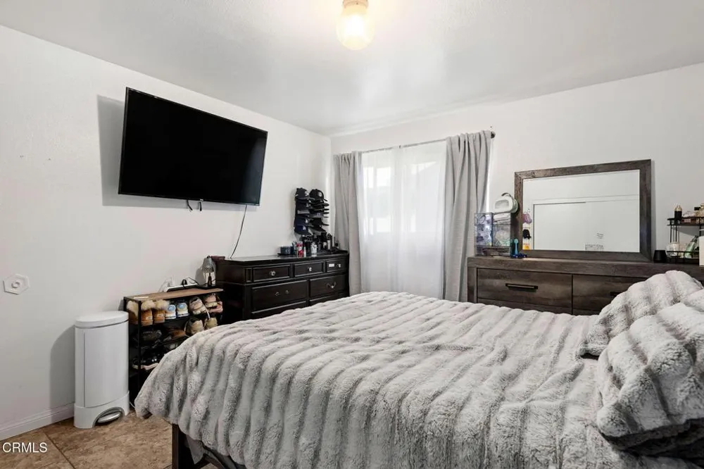 2334 Alexander Street Oxnard, CA 93033