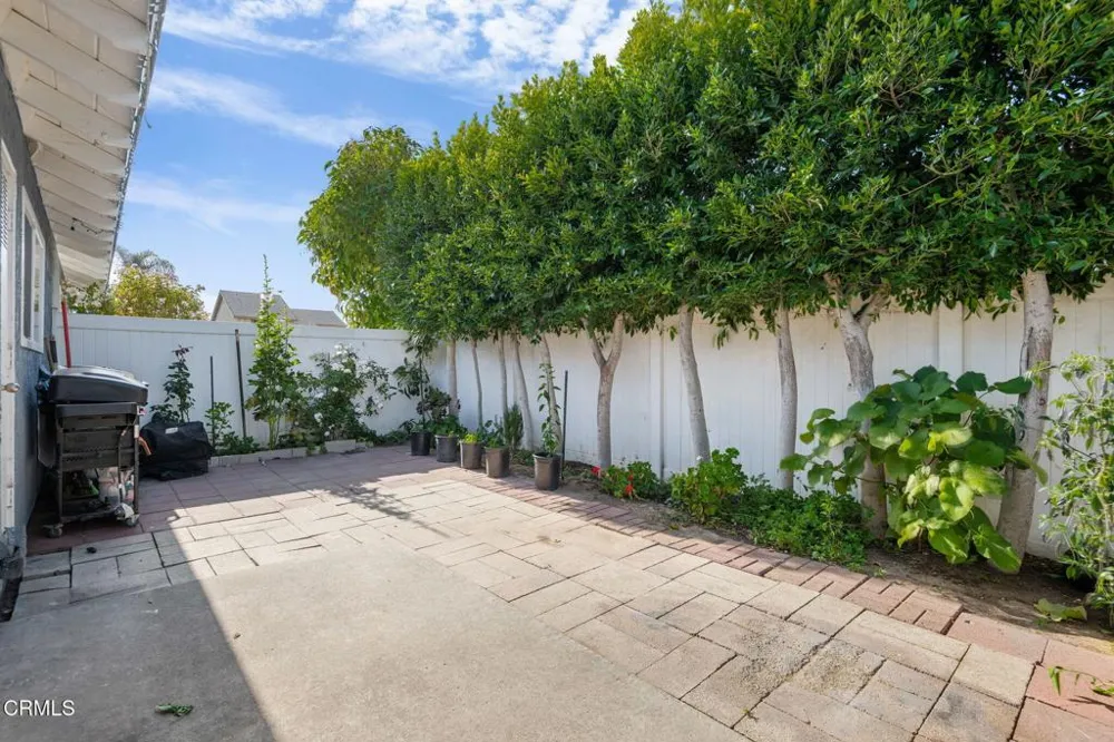 2334 Alexander Street Oxnard, CA 93033