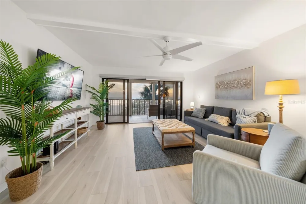 900 GULF BOULEVARD #204 Indian Rocks Beach, FL 33785