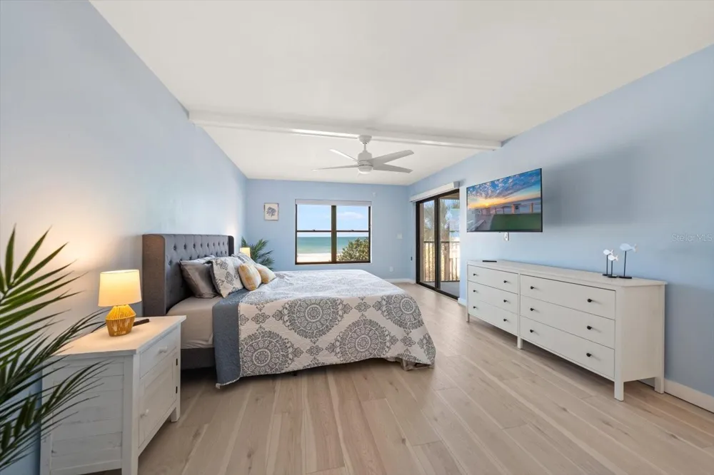 900 GULF BOULEVARD #204 Indian Rocks Beach, FL 33785