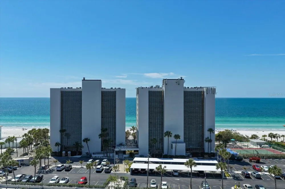 900 GULF BOULEVARD #204 Indian Rocks Beach, FL 33785
