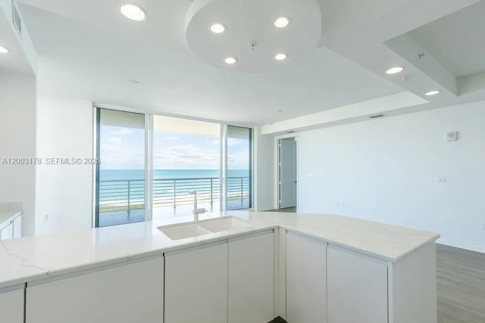 4802 Highway A1a #3D Hutchinson Island, FL 34949